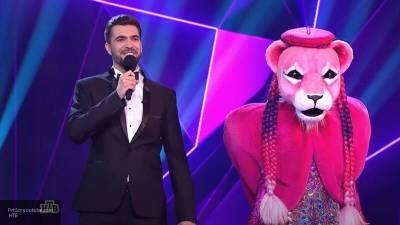 Вячеслав Макаров - Марина Крав - Ведущий шоу "Маска" объяснил, почему зрителей выводят из зала во время разоблачения героя - nation-news.ru