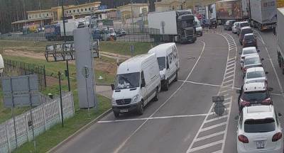Таможня Литвы восстановила электронную систему, очереди сокращаются - obzor.lt - Литва