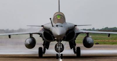 Арсен Аваков - Эммануэль Макрон - Rafale вместо МиГов. Макрон якобы планирует продать Украине французские истребители - focus.ua - Франция