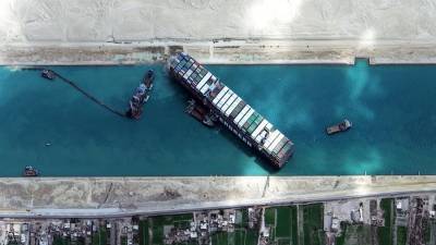 Эксперт назвал кратковременным влияние ЧП в Суэцком канале на цены на нефть - iz.ru - Лондон