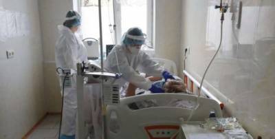 В Херсоне зафиксировали вспышку коронавируса в областной больнице - lenta.ua - Херсон