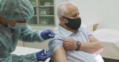 Леонид Кравчук - Первый президент Леонид Кравчук вакцинировался от коронавируса - tsn.ua