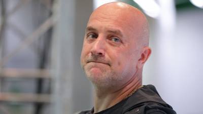 Захар Прилепин - Захар Прилепин: Спрос на Западе вызывает то, что кроваво чавкает и похоже на ГУЛАГ - riafan.ru