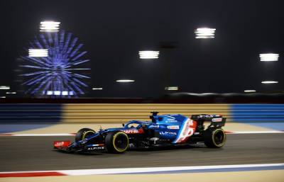Фернандо Алонсо - Алонсо сошел с гонки на гран-При Бахрейна из-за обертки от сэндвича - 24tv.ua - Бахрейн