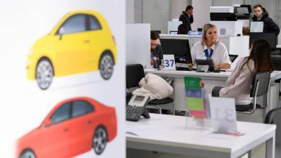 Названа средняя сумма автокредита в России в феврале - iz.ru - Москва - Ленинградская обл. - Санкт-Петербург - Краснодарский край - Московская обл. - респ. Татарстан - Кемеровская обл.