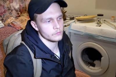 Оружие, грибы и наркотики изъяли у мужчины на севере Москвы - vm.ru - Москва