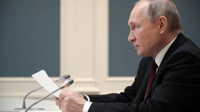 Владимир Путин - Аглая Чайковская - Путин распорядился осуществить с 1 апреля по 15 июля призыв на военную службу в ВС РФ - politros.com