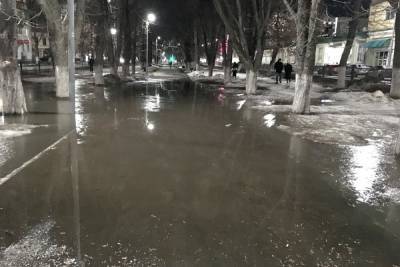 В Саратове паводком затопило три сквера - saratov.mk.ru - Саратовская обл. - Саратов