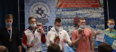 Карельские спортсмены завоевали 25 золотых медалей на соревнованиях по зимнему плаванию - stolicaonego.ru - Владивосток - Петрозаводск - республика Карелия