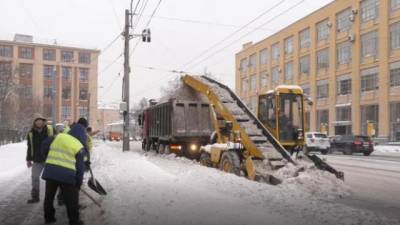 Николай Бондаренко - Смольный пересмотрит жилищные программы для привлечения работников ЖКХ - delovoe.tv - Санкт-Петербург - Благоустройство
