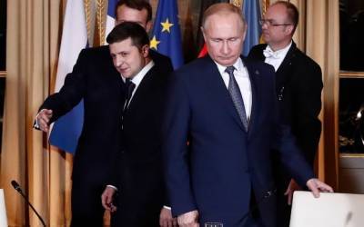 Дмитрий Песков - Песков заявил, что в планах Путина пока нет разговора с Зеленским - real-vin.com