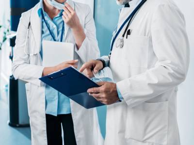В Херсонской областной клинической больнице вспышка COVID-19 - gordonua.com - Украина - Херсон - Херсонская обл.