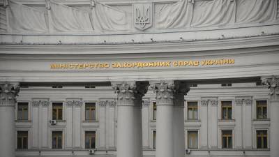 Олег Волошин - Тарас Шевченко - В раде назвали «узколобостью» позицию МИДа Украины в споре о Шевченко - iz.ru - Москва - Киев