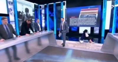 Екатерина Стриженова - Леонид Кравчук - Алеся Никитюк - Обсуждала оккупацию Крыма: российская пропагандистка упала в прямом эфире - tsn.ua - Крым