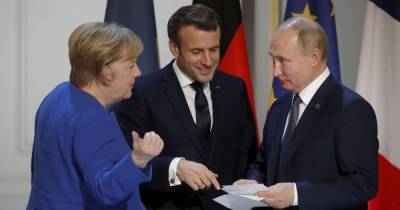 Владимир Зеленский - Владимир Путин - Дмитрий Песков - Ангела Меркель - Эммануэль Макрон - Без Зеленского: в России заявили, что готовят переговоры Путина, Макрона и Меркель о Донбассе - tsn.ua - Россия - Украина - Германия - Франция