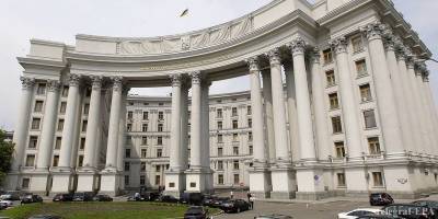 Владимир Путин - Олег Николенко - Путин собрался поговорить с Меркель и Макроном о Донбассе - появилась реакция МИД Украины - ТЕЛЕГРАФ - telegraf.com.ua - Россия - Украина