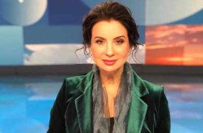 Екатерина Стриженова - Российская ведущая Первого канала упала в прямом эфире и сломала руку - real-vin.com - Крым