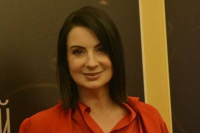 Руслан Осташко - Екатерина Стриженова - Алексей Резников - Соведущий Стриженовой рассказал об инциденте с падением во время эфира - aif.ru - Крым