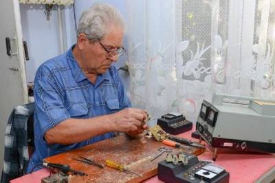 Антон Котяков - В Общественной палате предлагают сократить летний рабочий день для сотрудников старше 60 лет - argumenti.ru - Сочи - Латвия