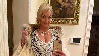 Анастасия Волочкова - Анастасий Волочков - Балерина Анастасия Волочкова - Спонтанная романтика: Волочкова намекнула на путешествие новым возлюбленным - 5-tv.ru