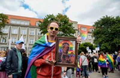 Польский суд оправдал святотатцев, придумавших образ лесбийской богоматери - eadaily.com