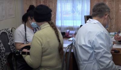 Согласились 25 из 300: медики "инфекционки" отказываются вакцинироваться от вируса, видео - kharkov.politeka.net - Харьковская обл. - Харьков