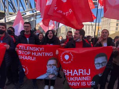 Анатолий Шарий - Шарль Мишель - В Киеве начались митинги в поддержку Шария, закрытых каналов и ФОП - news.bigmir.net - Киев