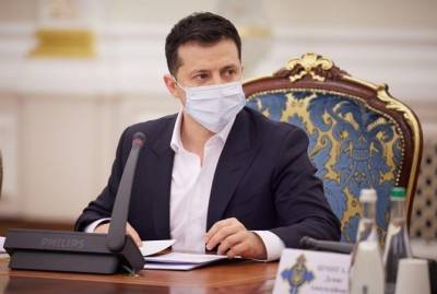 Владимир Зеленский - Шарль Мишель - Владимир Зеленский рассказал о самочувствии после вакцинации: Стою живой и здоровый - kp.ua
