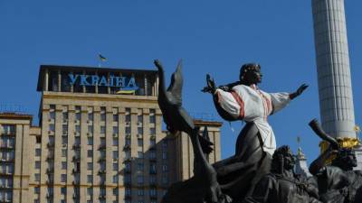 Владимир Зеленский - Шарль Мишель - Тарас Козак - В Киеве прошла акция протеста журналистов закрытых телеканалов - delovoe.tv - Украина - Киев