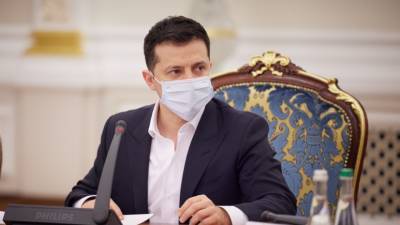 Владимир Зеленский - Джо Байден - Зеленский прокомментировал отсутствие контактов с Байденом - russian.rt.com - с. Байден