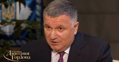 Владимир Зеленский - Владимир Путин - Петр Порошенко - Виктор Медведчук - Дмитрий Гордон - Арсен Аваков - Наталья Мосейчук - Тарас Козак - Аваков у Гордона. О премьерстве, ответном ударе РФ и о том, почему Зеленский смелее Порошенко - focus.ua - Россия - Италия - Премьер-Министр