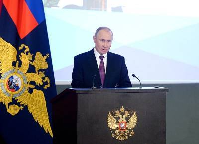 Владимир Путин - Путин призвал полицию жестко реагировать на «хорьковые цели» по отношению к детям - bloknot.ru