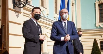 Владимир Зеленский - Шарль Мишель - "Стою живой": Зеленский надеется на ускоренную вакцинацию украинцев - focus.ua - Киев