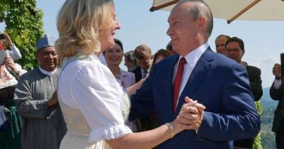 Владимир Путин - Александр Новак - Экс-главу МИД Австрии, у которой Путин танцевал на свадьбе, выдвинули в совет директоров "Роснефти" - dsnews.ua - Москва - Австрия