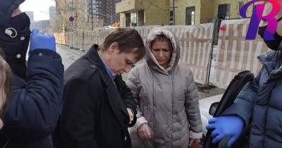 Алексей Навальный - Активиста Романа Пичужкина задержали сразу после выхода из спецприемника - readovka.ru
