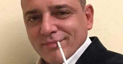 Владимир Путин - Максим Бужанский - Никита Потураев - Владимир Вятрович - Николай Тищенко - "Мешает язык — вон в Ростов": под Радой протестуют против правок в языковой закон (ФОТО, ВИДЕО) - dsnews.ua