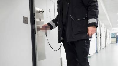 Безобидное фото, стоимостью €50 000: стажировка в Берлине закончилась для мужчины провалом - germania.one - Берлин