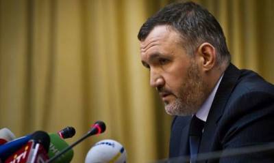 Владимир Зеленский - Ренат Кузьмин - Обвинение оппозиционных телеканалов в пропаганде – это политические манипуляции, не имеющие ничего общего с законом, – Кузьмин - capital.ua