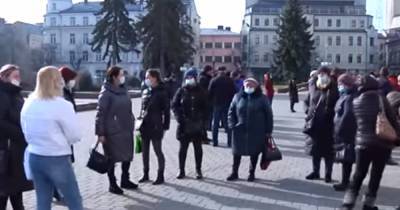 Одна на 17 больных: медики инфекционной больницы Франковская вышли на протест из-за невыплаты надбавок (видео) - tsn.ua - Одесса - Ивано-Франковск