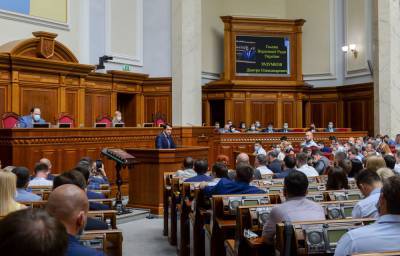 Плюнули в глаза украинцам и Европе: как депутаты расширяют полномочия коррумпированного ВСП - 24tv.ua - Новости