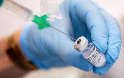 Минздрав развенчал фейки про вакцины от COVID-19 - enovosty.com - Англия - Канада