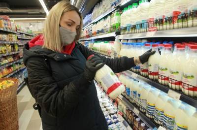 Михаил Мишустин - Производители молока предупредили о риске роста цен - vm.ru