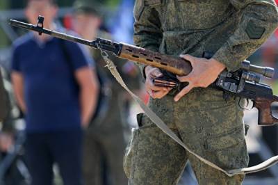 В Москве полиция через Headhunter ищет снайпера для работы на массовых мероприятиях - znak.com - Москва