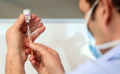 Канада временно не будет вакцинировать пожилых людей препаратом AstraZeneca - unn.com.ua - Киев - Канада
