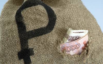 Выяснилось, что половина россиян копят на «черный день» - svpressa.ru