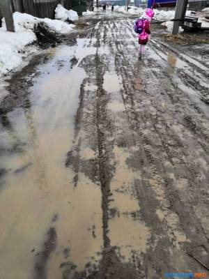 Село Парусное тонет в грязи из-за безразличия власти - sakhalin.info - район Томаринский