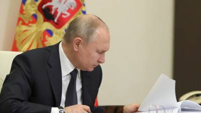 Владимир Путин - Дмитрий Песков - Песков рассказал, что у Путина нет времени и желания вести аккаунт в соцсетях - m24.ru