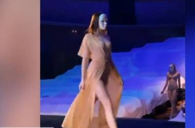 "Мы вынуждены": В Херсоне объяснили вечеринку с полуголыми девушками - news.bigmir.net - Херсон