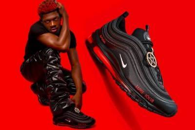 Nike подала в суд на компанию MSCHF за продажу «сатанинских» кроссовок - govoritmoskva.ru