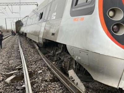 Авария поезда под Запорожьем. Полиция открыла уголовное производство - gordonua.com - Запорожье - Днепропетровская обл. - район Синельниковский